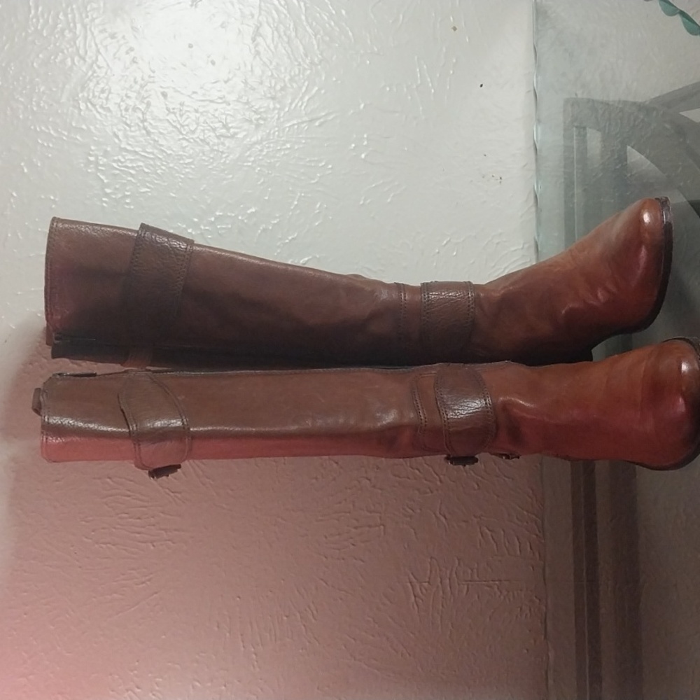 Brown Leather Heeled Boots - Picture 3 of 10
